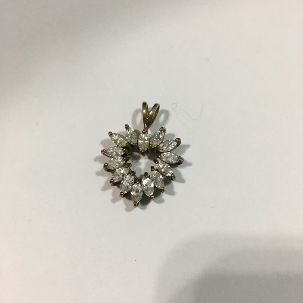 Pretty diamond heart charm
